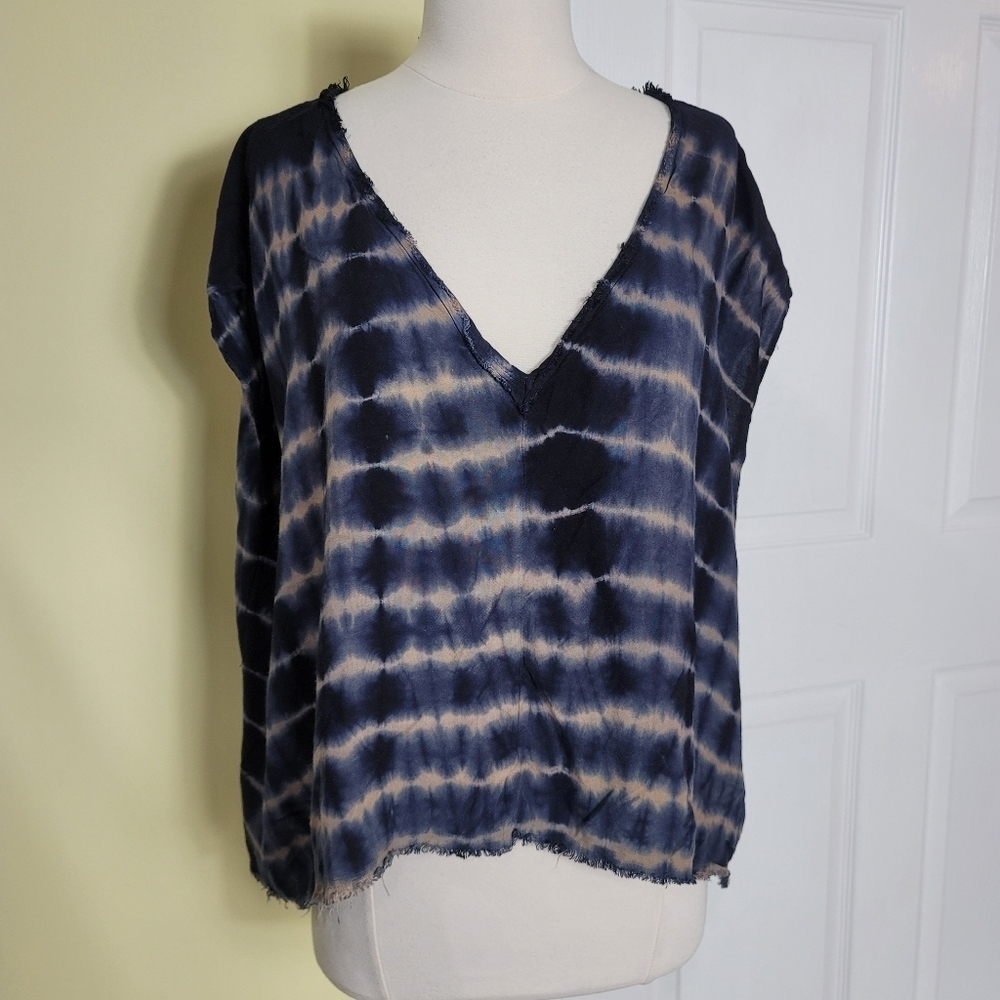 Ecote UO Navy Cream Raw Tie Dye Slouchy Boho Indie Blouse |  Size M
